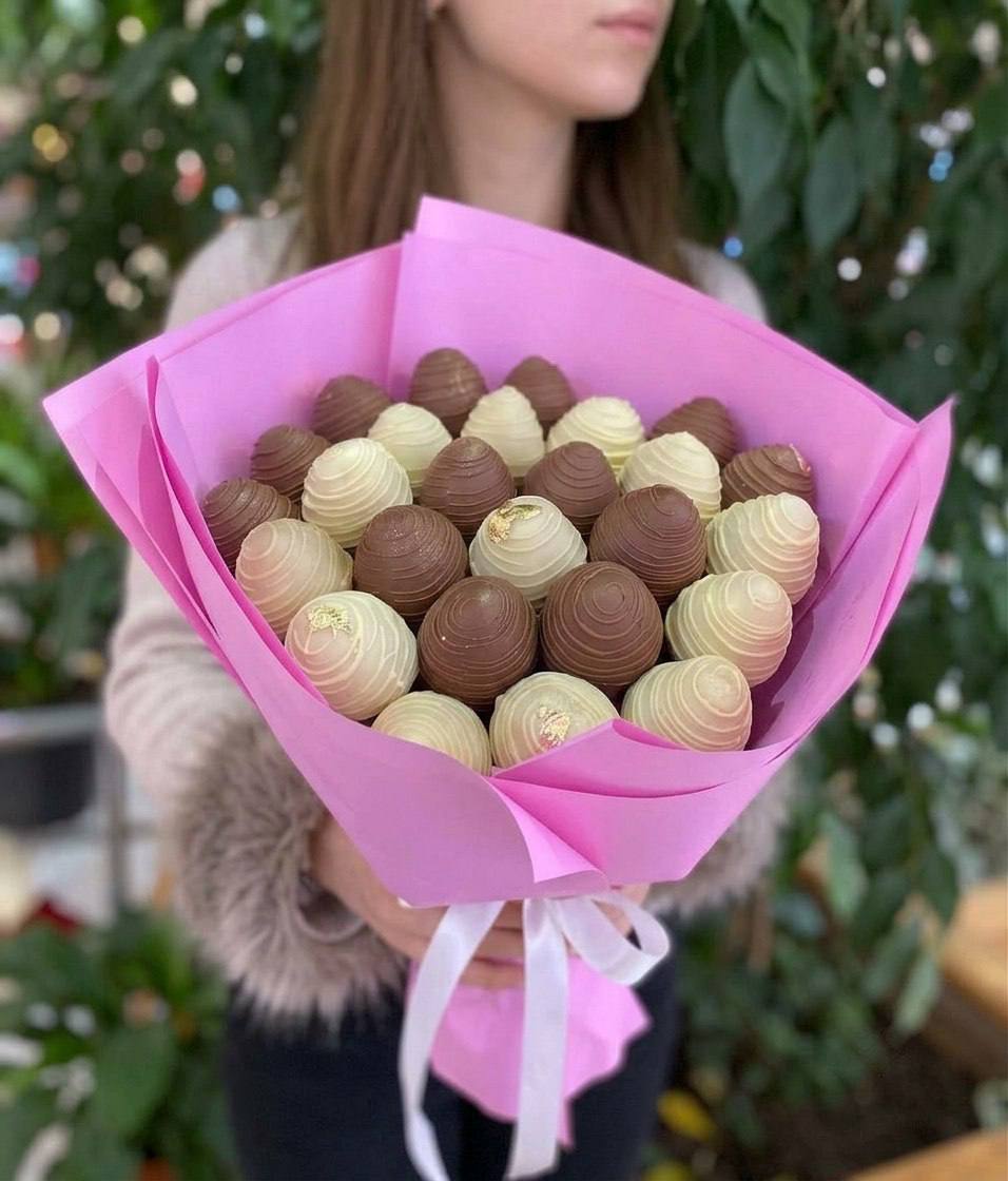 Букет из клубники в шоколаде «Нежный румянец»